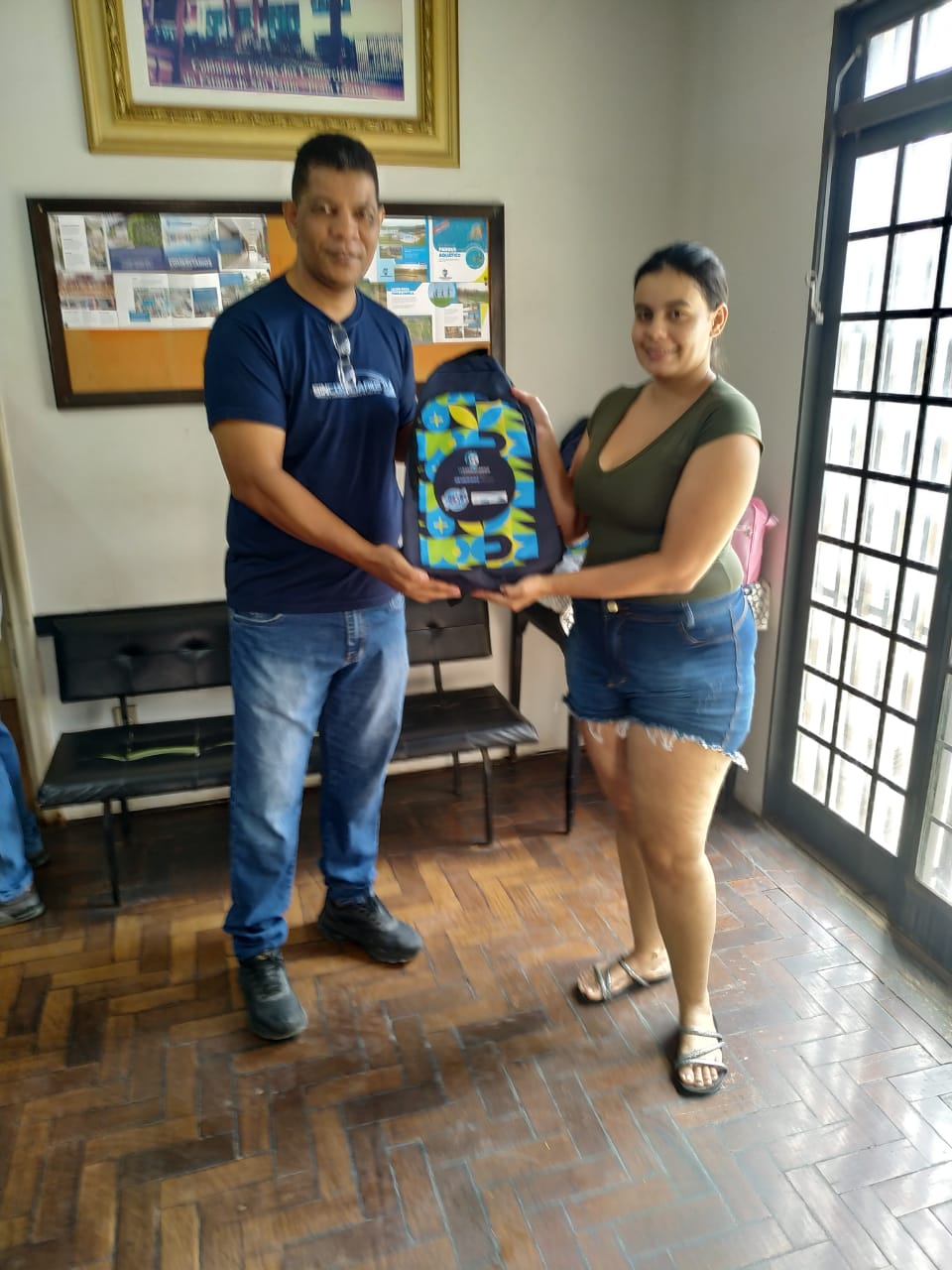 ENTREGA DE MATERIAL 2