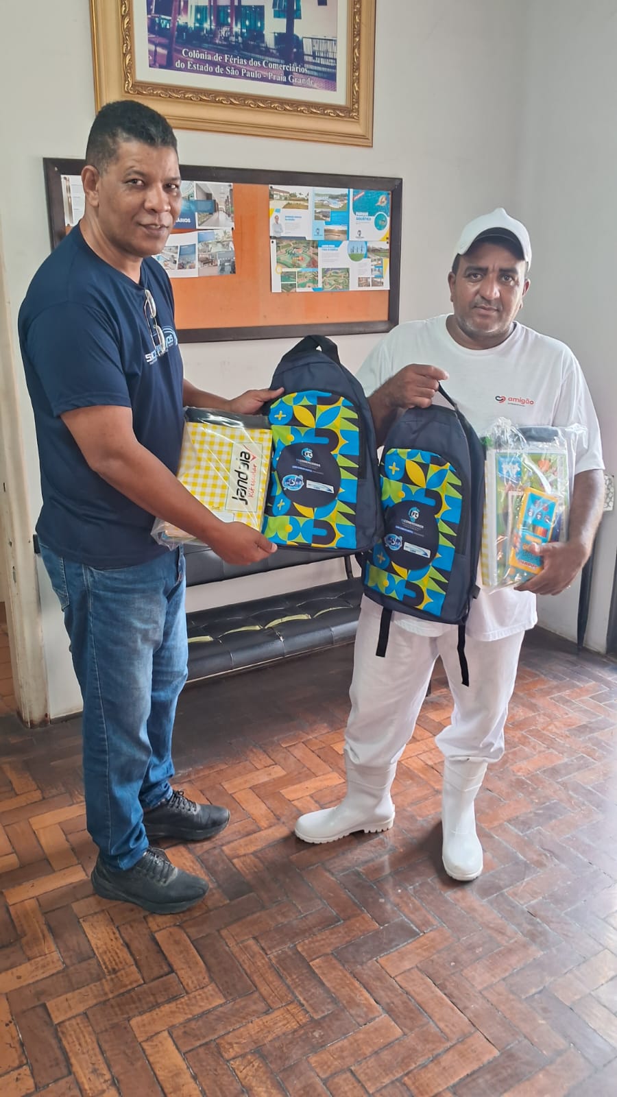 ENTREGA DE MATERIAL 4