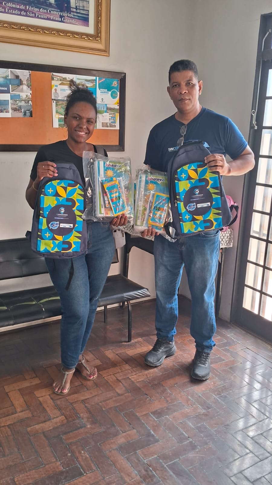 ENTREGA DE MATERIAL 7