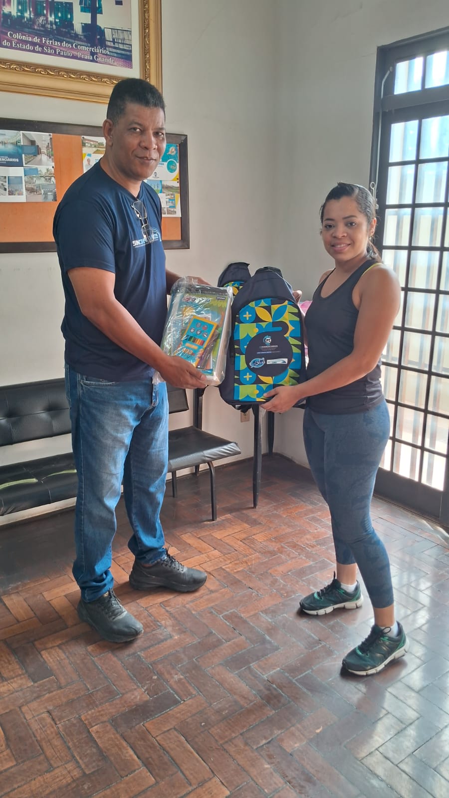 ENTREGA DE MATERIAL 8