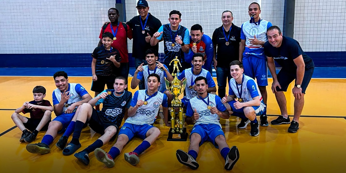 LINS CONQUISTA MEDALHA NO FUTSAL REGIONAL | SECOL sobe ao pódio e conquista o 3º lugar no 1º Torneio Regional de Futsal